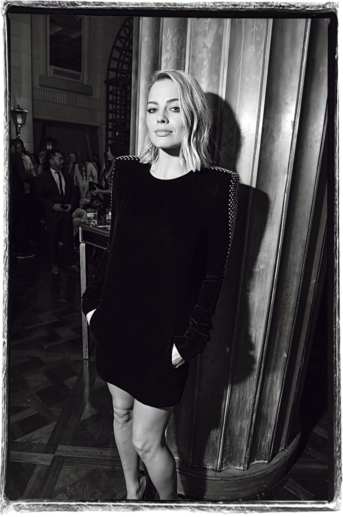 Margot Robbie_frame cmyk.jpg